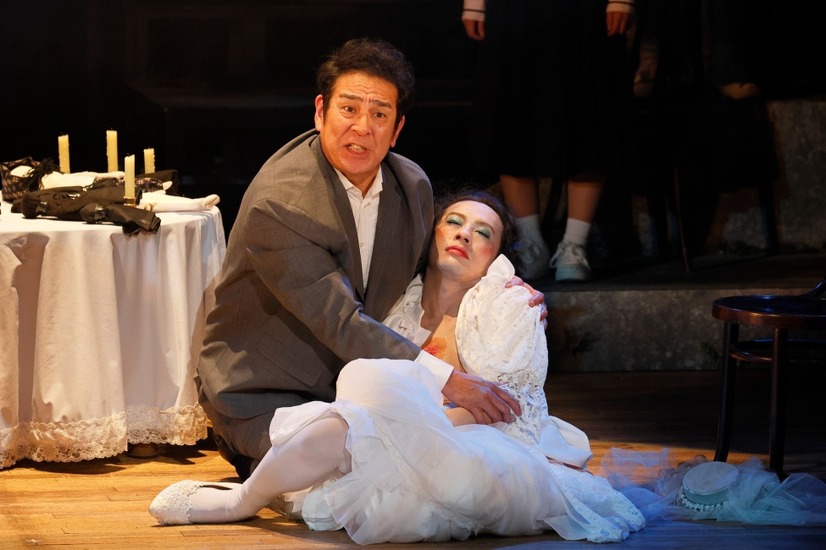 「渡辺えり古稀記念公演『りぼん』」　撮影：横田敦史