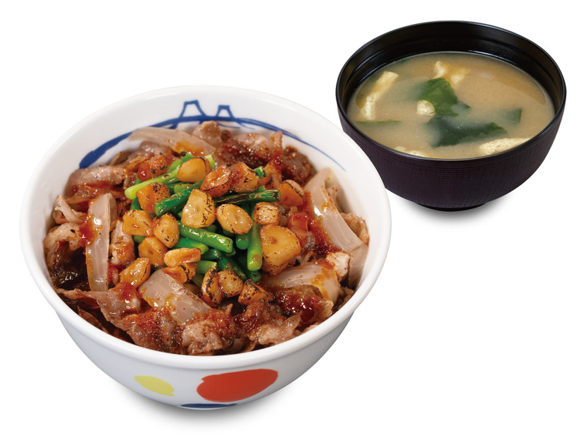 焦がしにんにく牛バラ焼丼　690円