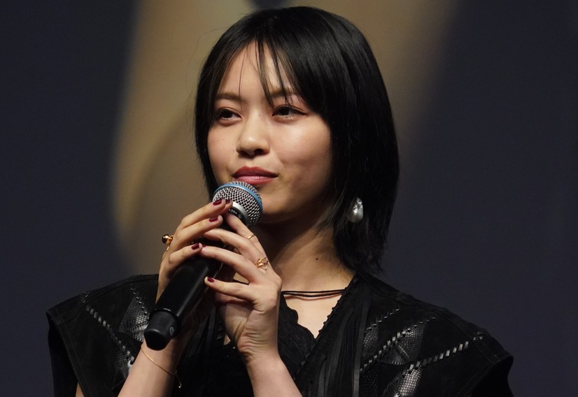 西野七瀬【写真：竹内みちまろ】
