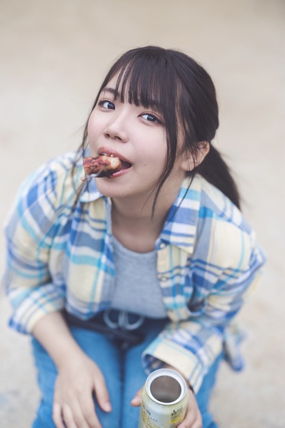 たにりか（谷梨花）153cm  1stデジタル写真集『週末ふたりキャンプ』　撮影：藤本和典