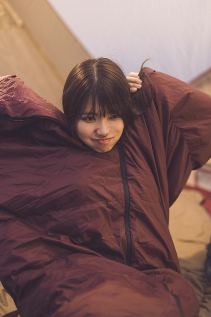 たにりか（谷梨花）153cm  1stデジタル写真集『週末ふたりキャンプ』　撮影：藤本和典