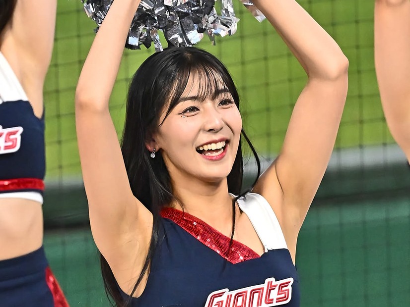 韓国チアガール、スイムウェア姿の美貌丸出しSHOT！直視できない魅力にファンもタジタジ…【PHOTO】