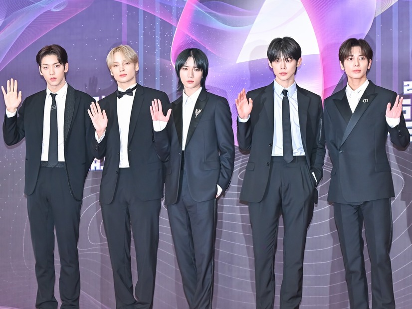 TXT、韓国の音楽フェスに3年連続ヘッドライナーとして登場！17曲を熱唱、観客と音楽で1つに