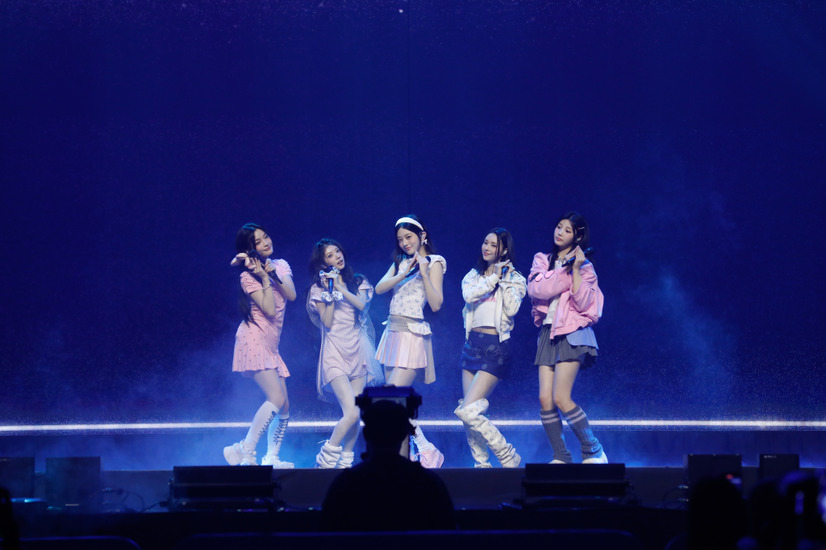 ILLIT 2025 Weverse Con Festival ステージ写真　(P)&(C) BELIFT LAB Inc.