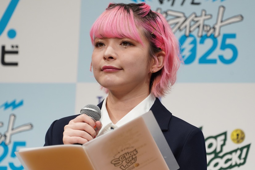 アンジェリーナ1/3【写真：竹内みちまろ】