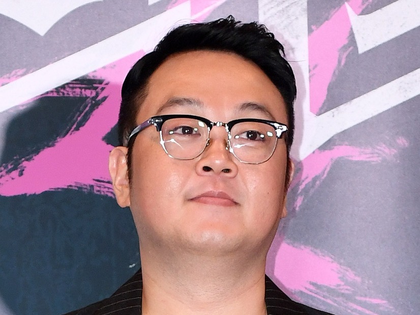 韓国の元国民的子役（44）、フランスに養子に出された弟と抱擁…生き別れた時間を埋める兄の涙
