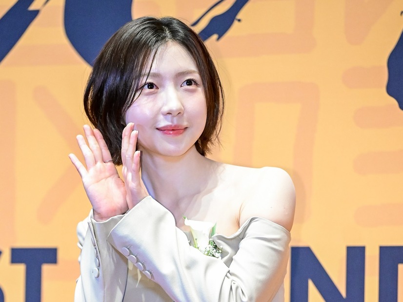 交通事故に遭った『ウ・ヨンウ』親友役の女優、わずか5日で仕事に復帰…自身の務めるラジオ番組DJで