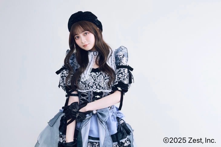 江籠裕奈の3rd写真集先行カット　撮影／カノウリョウマ　（C）光文社