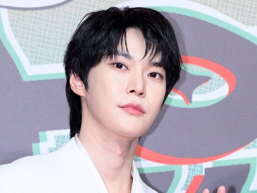 NCT・ドヨン、新ソロAL『Soar』が日中韓のチャートを席巻！リリース直後に早速大好評