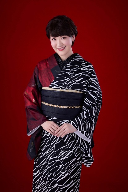 市川由紀乃