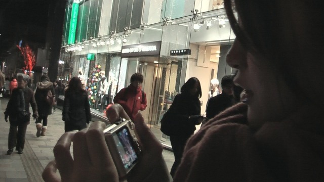 こんにちは、さっちょです。昨日はX’masイブでした☆　世間はイルミネーションでキラキラ輝いています!!　こんなにキラキラ輝いているのに、写真を撮らずにいられますか？
