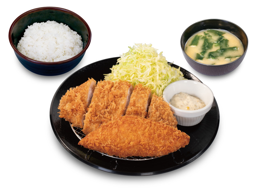 ロースかつ＆サーモンフライ定食　950円