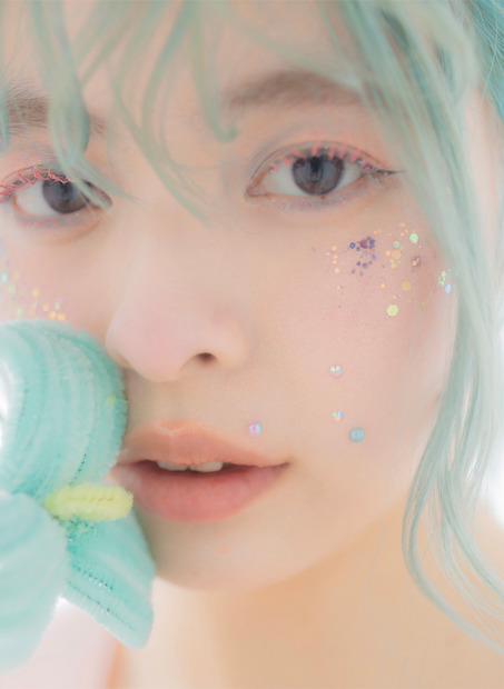 あにお天湯の新作デジタル写真集『EVE』　撮影：Akihiro Saga　（C）2025 As.