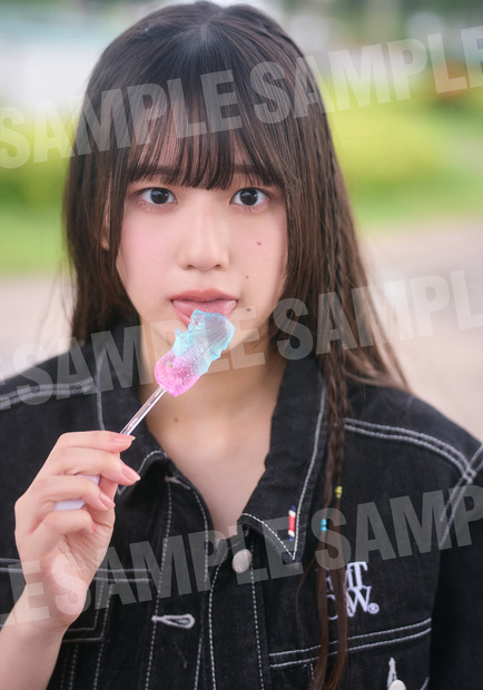 小久保柚乃の2nd写真集『こくぼづかん2』特典生写真画像　撮影：中村和孝　（C）中村和孝／小学館