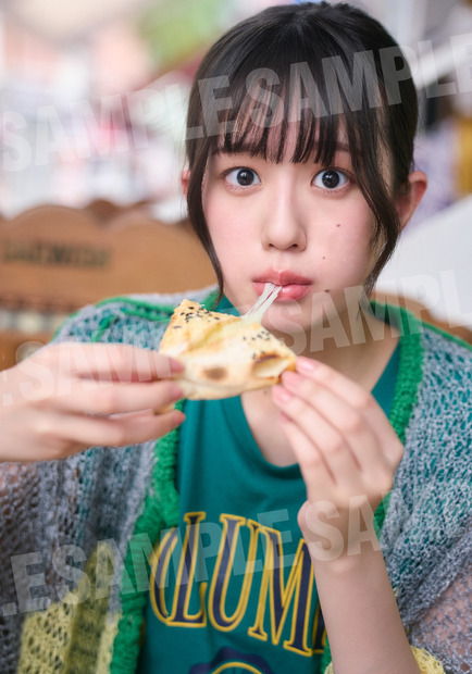 小久保柚乃の2nd写真集『こくぼづかん2』特典生写真画像　撮影：中村和孝　（C）中村和孝／小学館