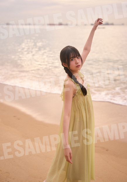 小久保柚乃の2nd写真集『こくぼづかん2』特典生写真画像　撮影：中村和孝　（C）中村和孝／小学館