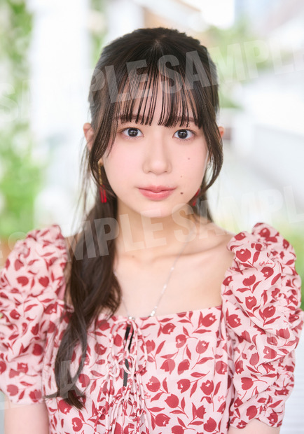 小久保柚乃の2nd写真集『こくぼづかん2』特典生写真画像　撮影：中村和孝　（C）中村和孝／小学館