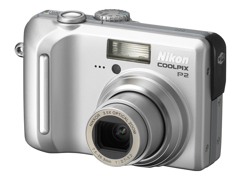 無線LAN内蔵の510万画素モデル「COOLPIX P2」