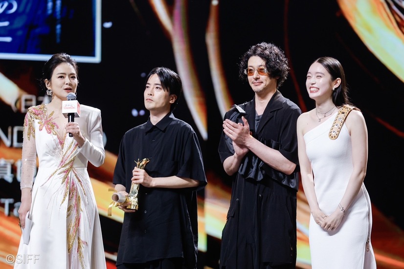 第27回上海国際映画祭の模様　(C) 2025映画『夏の砂の上』製作委員会　
