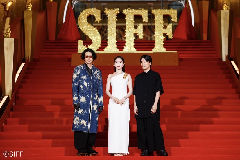 第27回上海国際映画祭の模様　(C) 2025映画『夏の砂の上』製作委員会　