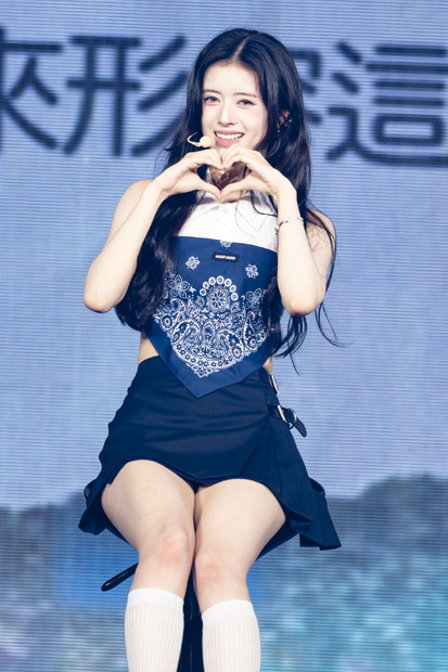 香港単独公演『2025 NiziU FAN-CON ｰNiziUniverseｰ in Hong Kong』コンサート写真　撮影：河村美貴（田中聖太郎写真事務所）