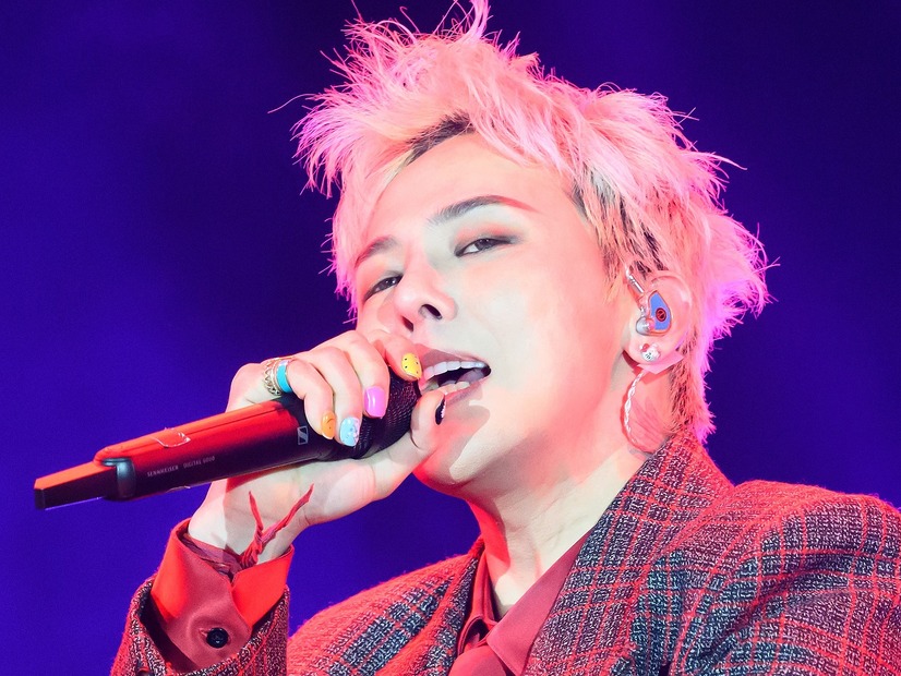 G-DRAGON、観客の乱入や豪雨をものともせず！13年ぶりのベトナム公演で見せた伝説級ステージ