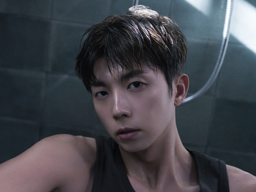 2PM・ウヨン、約7年5カ月ぶりに韓国でカムバック「待ってくれて感謝している」