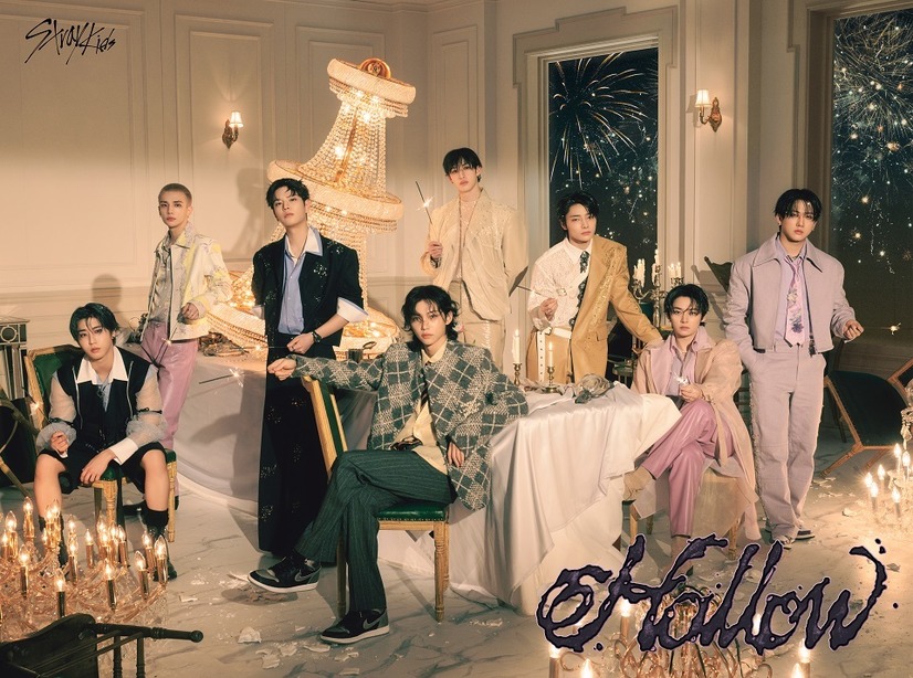 Stray Kids『Hollow』ジャケット