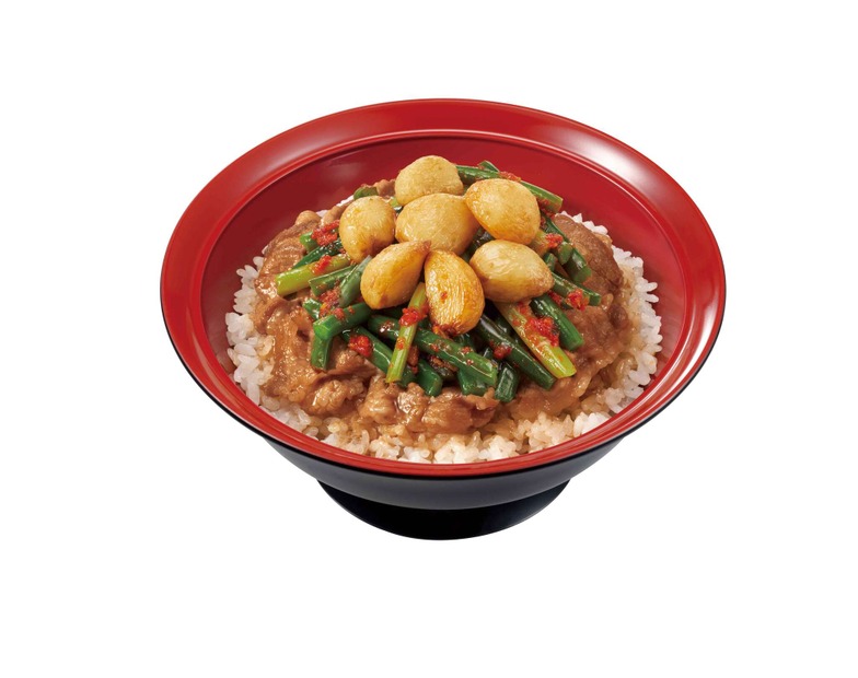 ダブルニンニク牛カルビ焼肉丼　(並盛) 980円