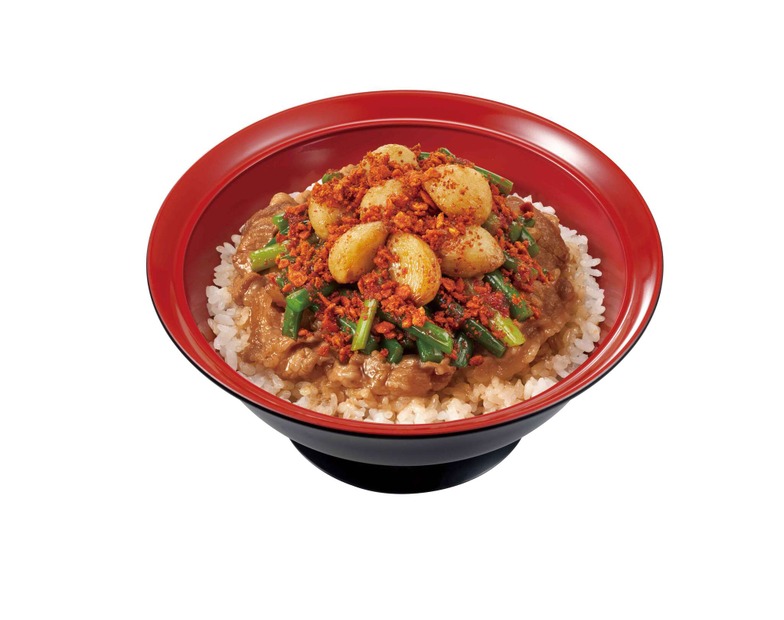 トリプルニンニク牛カルビ焼肉丼　(並盛) 1,050円