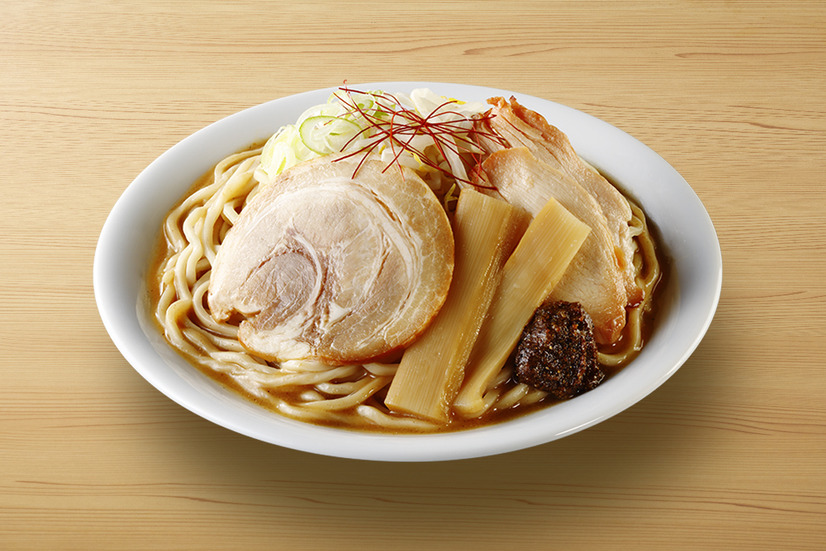 麺やゼットン監修　冷たいデス煮干し昆布（味噌豚骨）697円（税込）