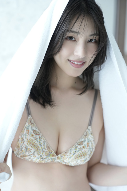『Beside Seaside』（C）ワニブックス