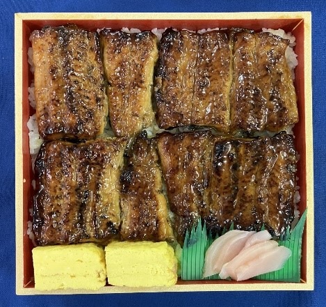 特大うな重（中国産うなぎ使用）（税込 2,138 円）