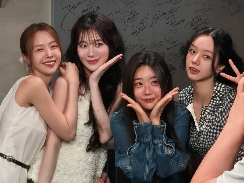 Girl’s Dayが“デビュー15周年”、集合写真で変わらぬ友情披露　「熱愛報道なく結婚」が話題に
