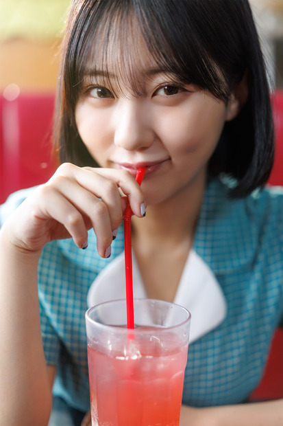 『時をかける美女』（C）扶桑社 撮影:曽根将樹 ヘアメイク:夢月 スタイリング:福田春美