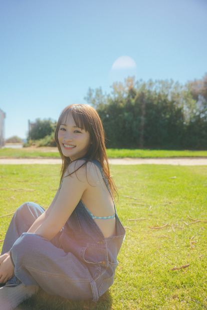 『川栄李奈1st写真集　youphoria』©主婦と生活社