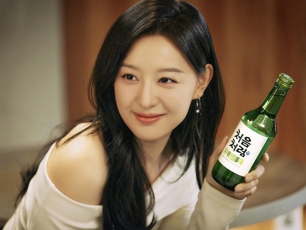 “緑のビン”韓国焼酎がリニューアル！アルコール度数を16.5→16に、4年ぶり引き下げの理由とは？