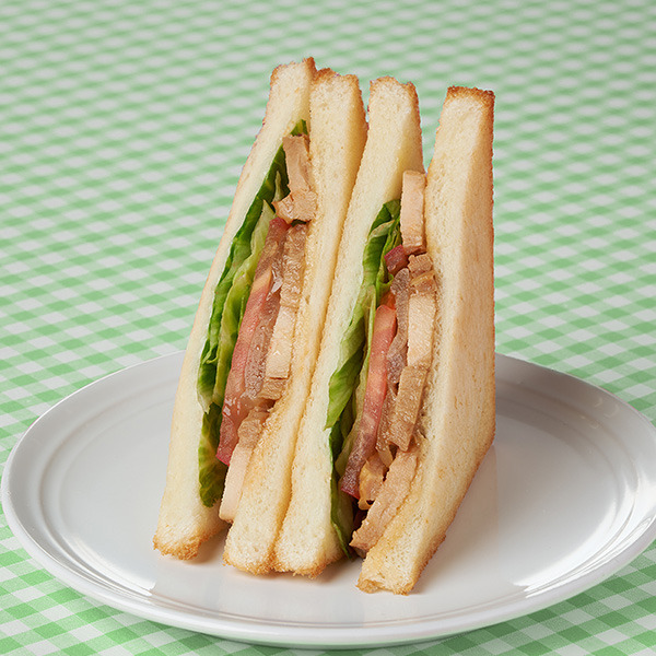 クア・アイナ監修　テリチキンサンド（税込398円）