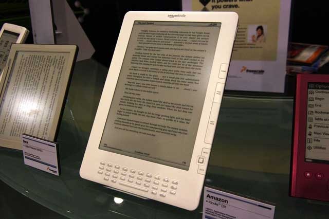 Freescaleブース/Freescaleブースに展示されたアマゾンの「Kindle DX」