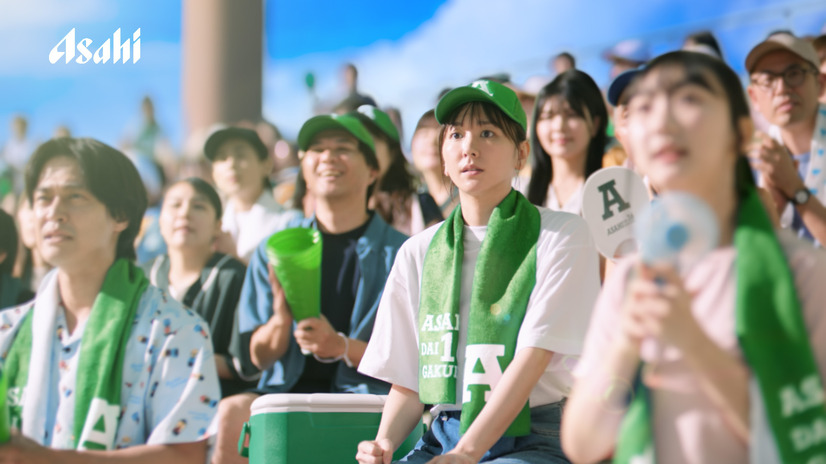 アサヒ飲料「十六茶」の新TVCM「16チャージ！野球場」編