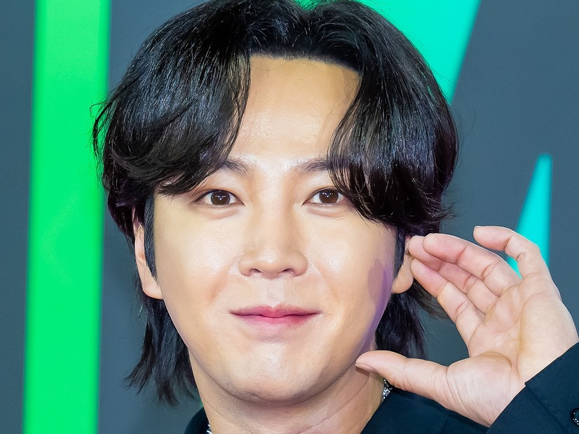 「親にも話せなかった」チャン・グンソク、甲状腺がんの手術を“10カ月”も受けられなかった理由とは