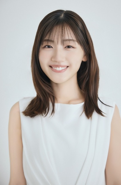 佐々木美玲がプロデュースするオリジナルブランド『Mireille』