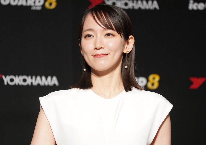 吉岡里帆【写真：竹内みちまろ】