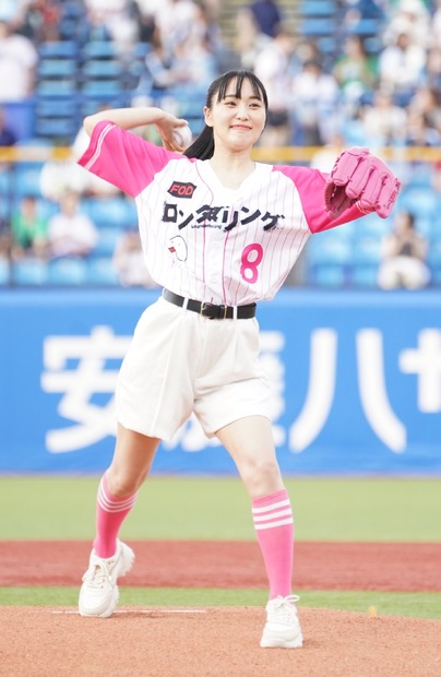 菅井友香【写真：竹内みちまろ】