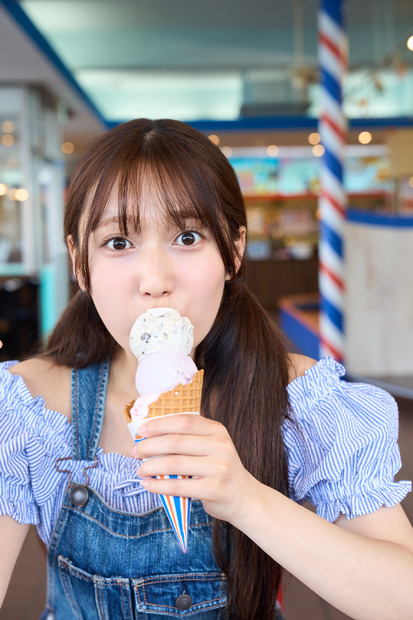 AKB48・鈴木くるみ1st写真集『夢の重さ』（C）秋田書店