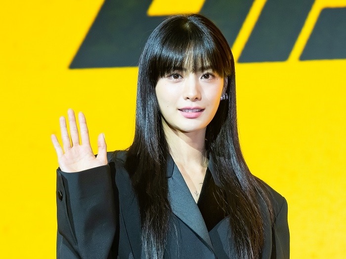 全身タトゥーを除去したナナ、今度は見事なマフィア演技を披露