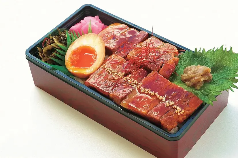 鹿児島黒豚角煮弁当　1,512円(1折)