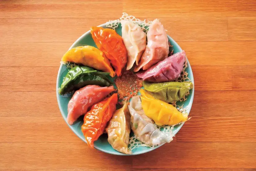 彩りごちそうぎょうざ各種(生しょうが・鬼辛・ニラ豚・かち海老・かぼす・あんこ ほか/各12個入)　1,080円から