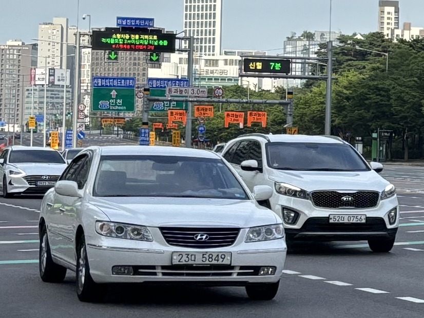 スマホの爆発に注意！最高気温38℃のソウル、車内は90℃に　専門機関が警鐘