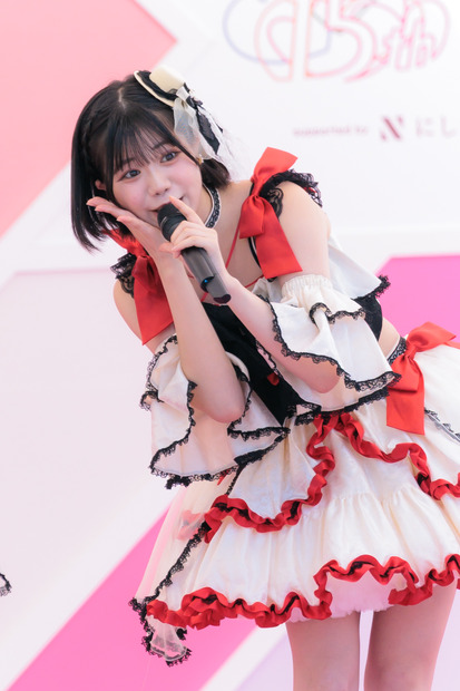 竹内ななみ